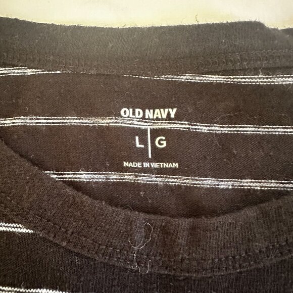 OLD NAVY Women’s Large Black & White Striped Sleeveless Tank Top-A107 - Picture 4 of 4